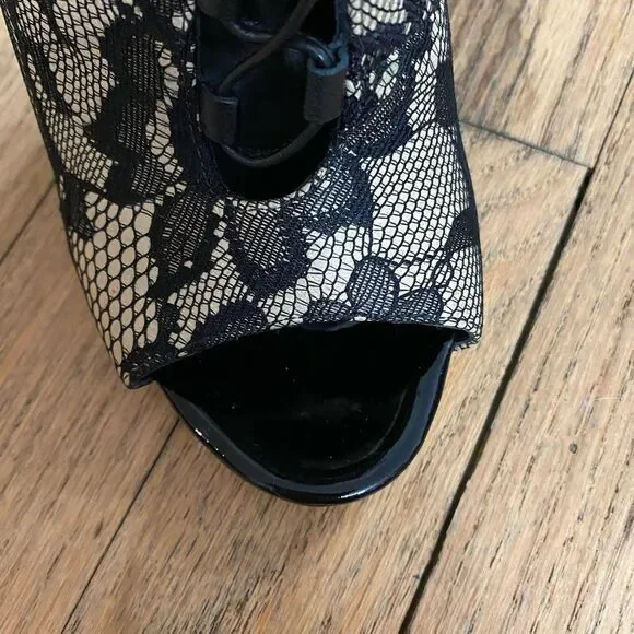 Brian Atwood Lace Booties size 7 - Picture 7 of 9